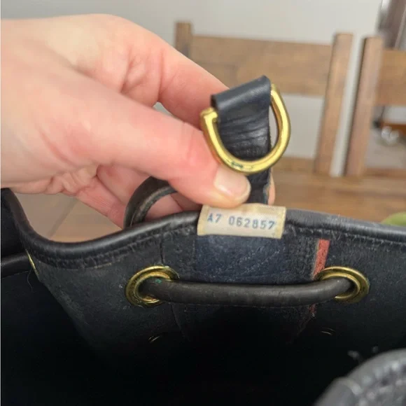 Vintage Dooney & Bourke Black Latigo Leather Bucket Bag Brass Western Boho - Picture 13 of 16